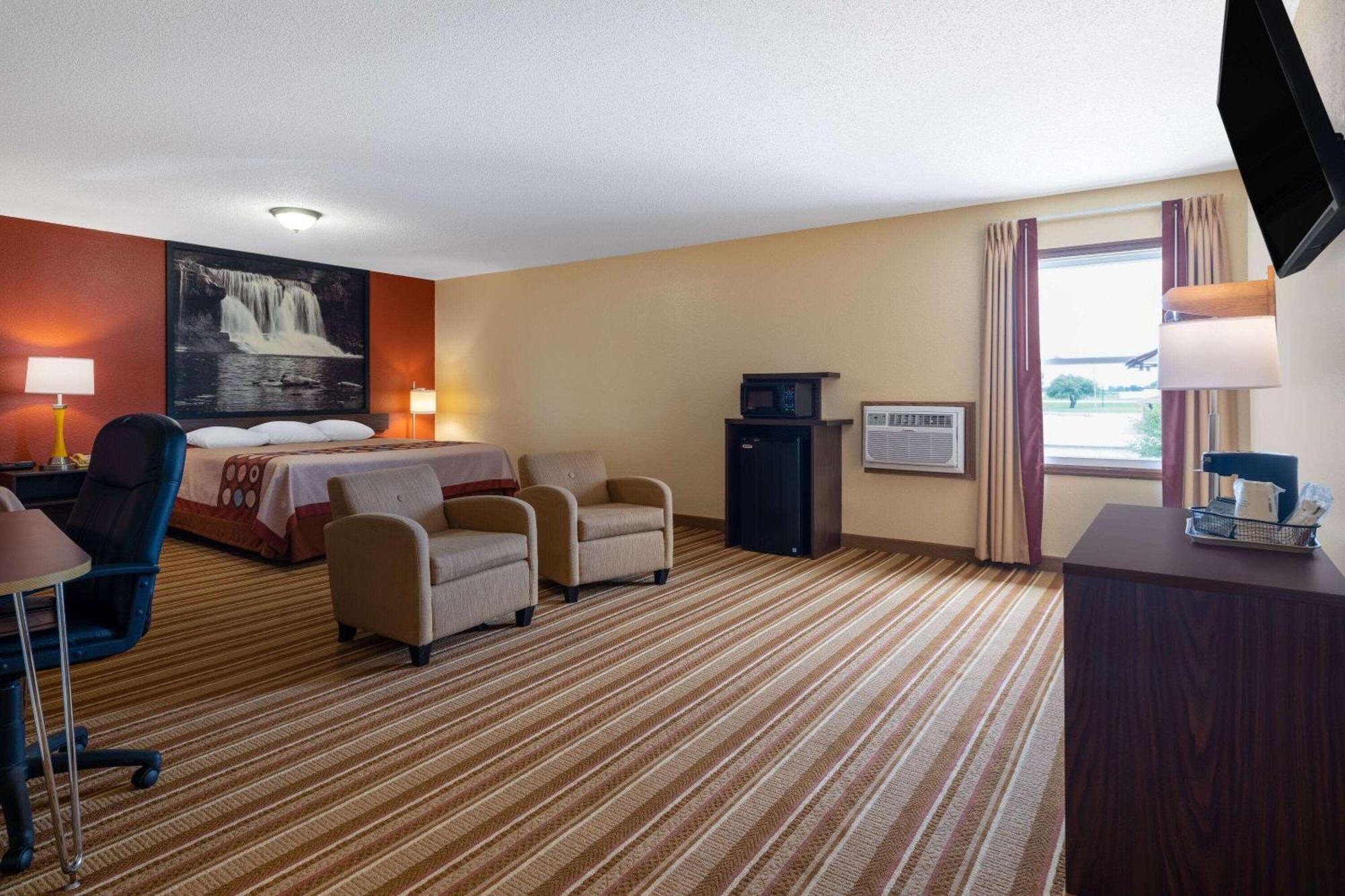 Super 8 By Wyndham Mattoon Hotel Kültér fotó
